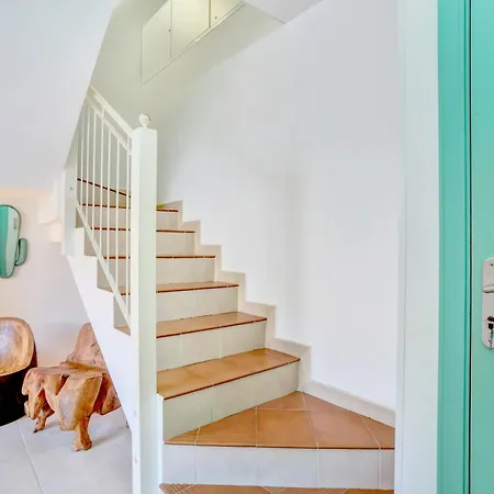 Native Coconut House Apartman